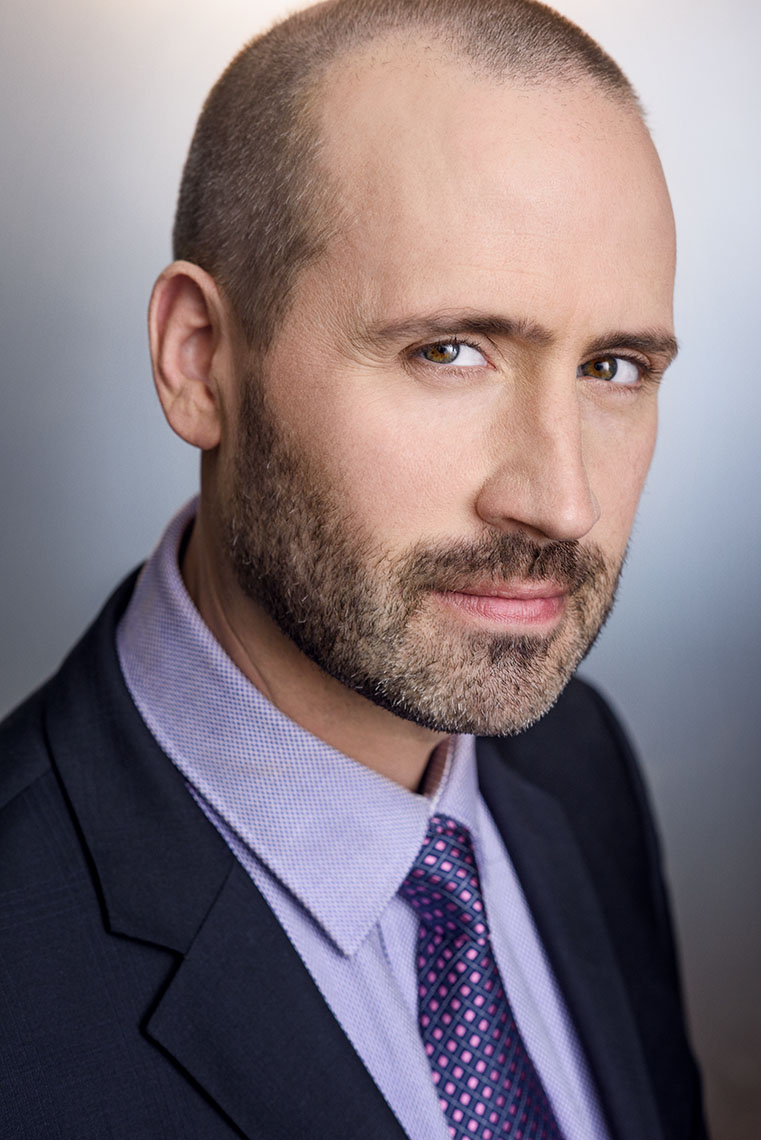 Scott Ferrara, headshot of Los Angeles actor. 